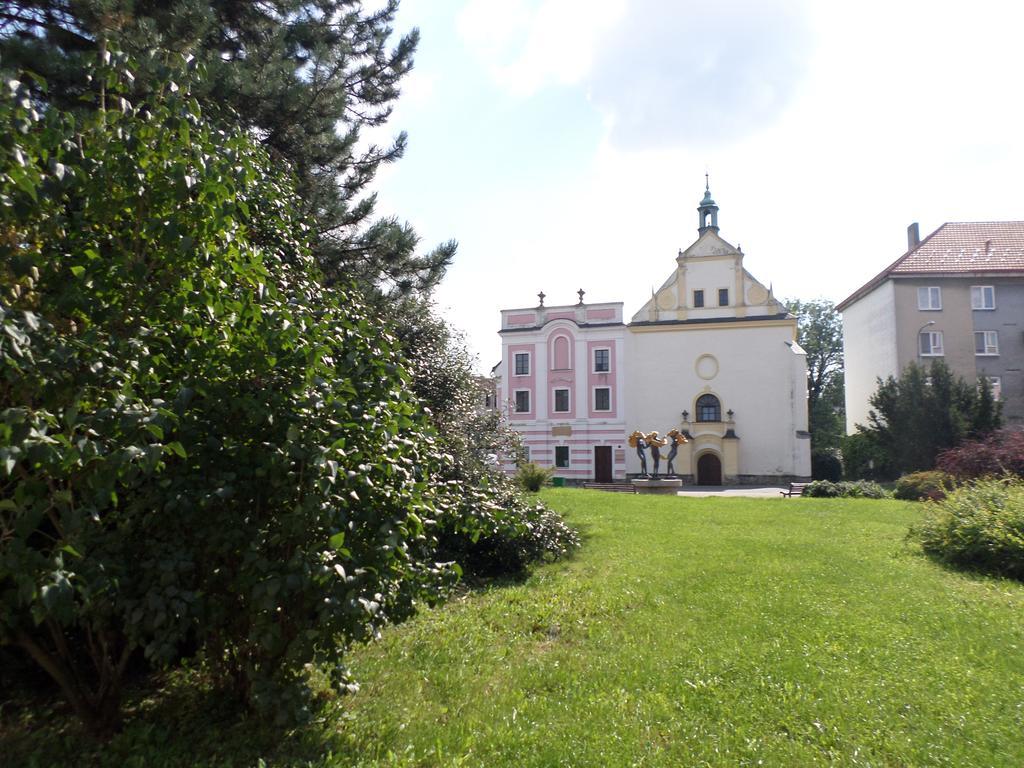 Hotel Steiger Karniów Zewnętrze zdjęcie
