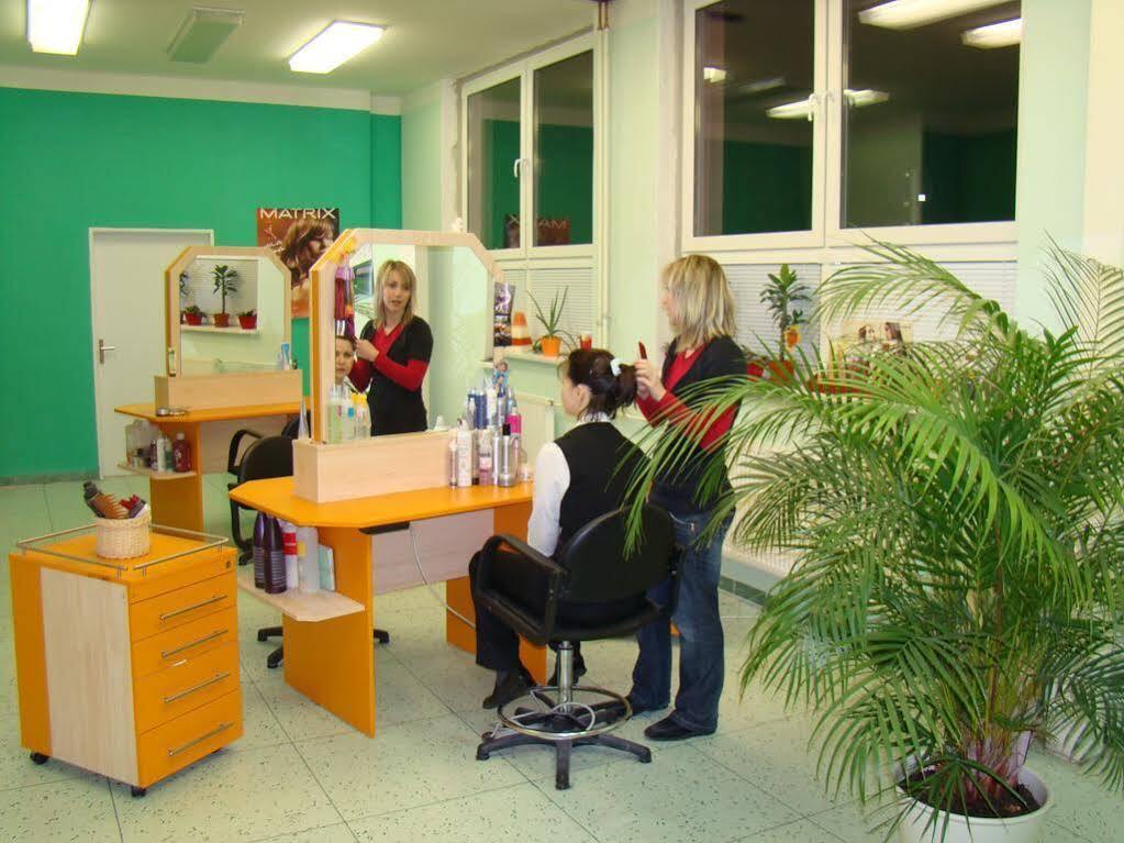 Hotel Steiger Karniów Zewnętrze zdjęcie